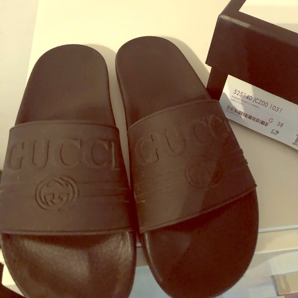 gucci pursuit gg slides